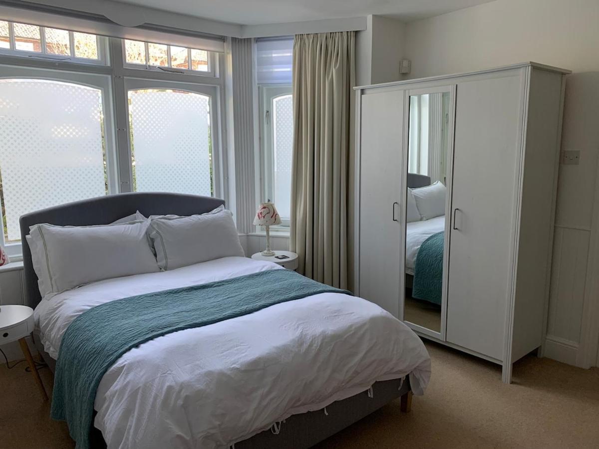 Spacious Comfortable Flat With Free Parking In East Finchley, Muswell Hill & Close To Alexandra Palace Londres Exterior foto
